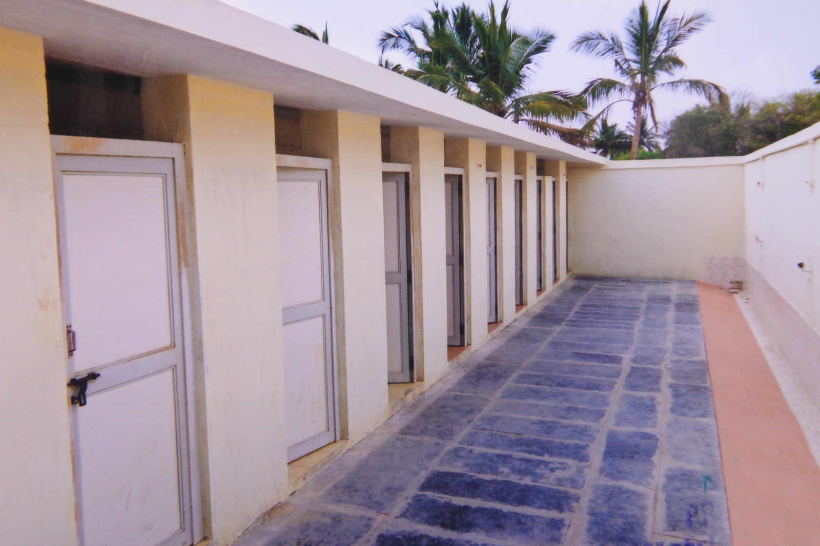 Washroom exterior corridor